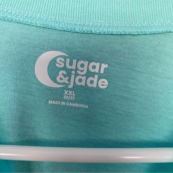 Aquarius ♒️ Cropped Tee - Picture 3 of 4